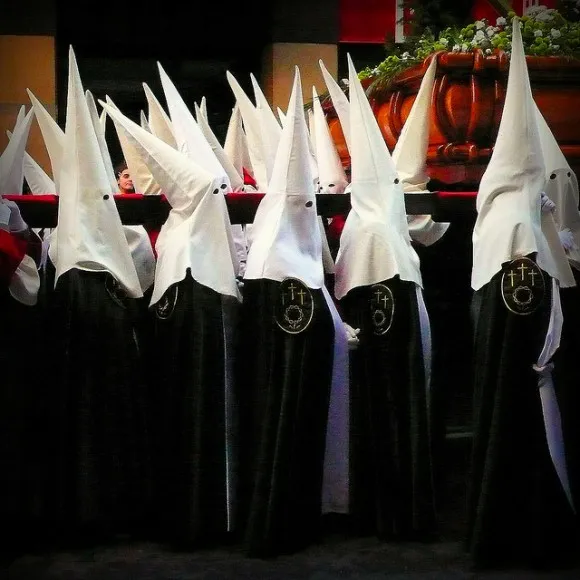 3439183010_f4f196ffde_z