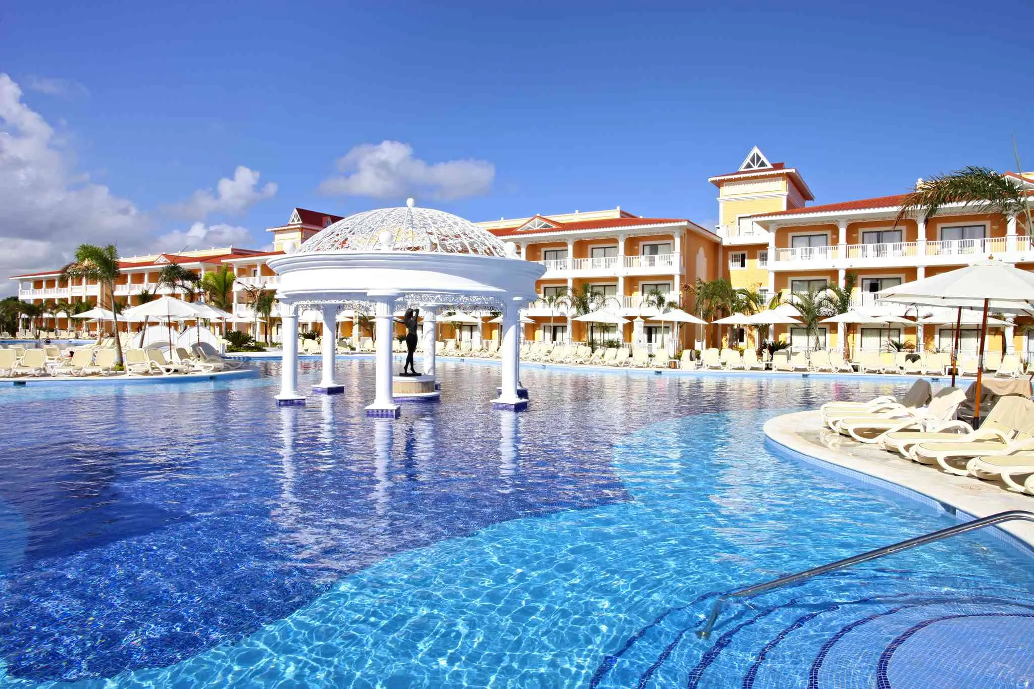 BAHIA PRINCIPE ESCAPE AQUAMARINE